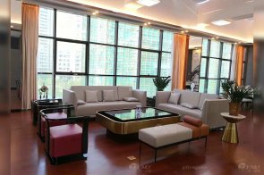珠海崇峰一号现代高档轻奢样板间家具、软装饰品工程项目案例！